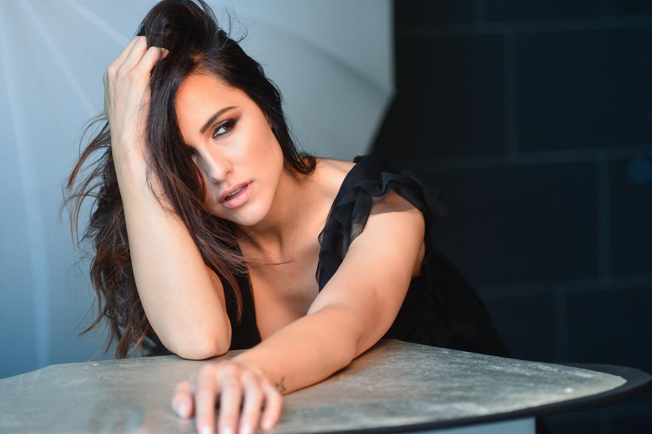 Zagreb: Snimanje Lane Jurčević za naslovnicu Dive