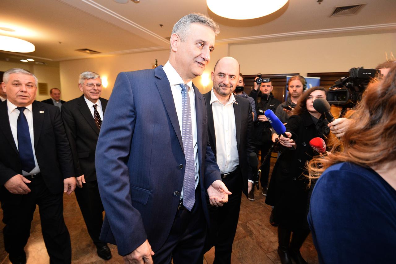 23.12.2015., Zagreb -  U hotelu Panorama odrzana sjednica Nacionalog vijeca HDZ-a. Tomislav Culjak, Zeljko Reiner, Tomislav Karamarko, Milijan Brkic.. Photo: Marko Prpic/PIXSELL