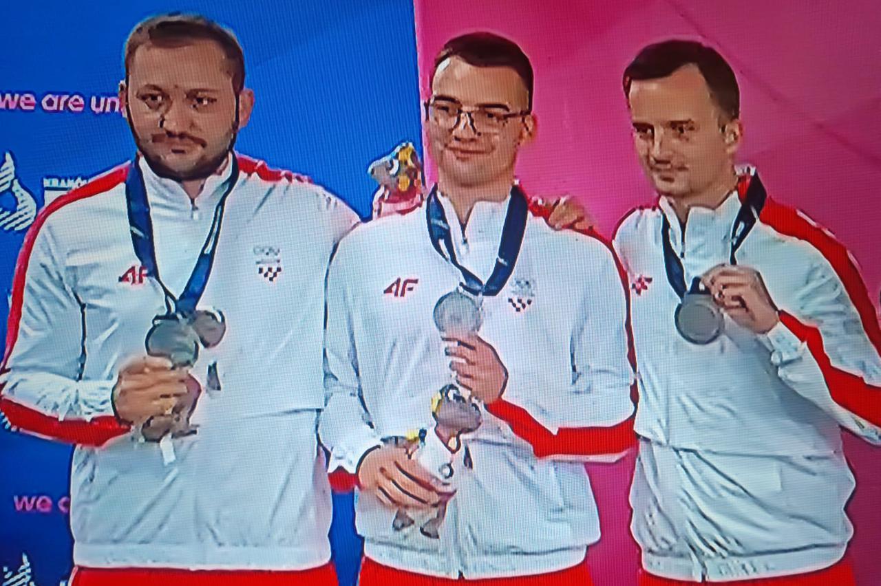 Srebrna medalja streličarstvo