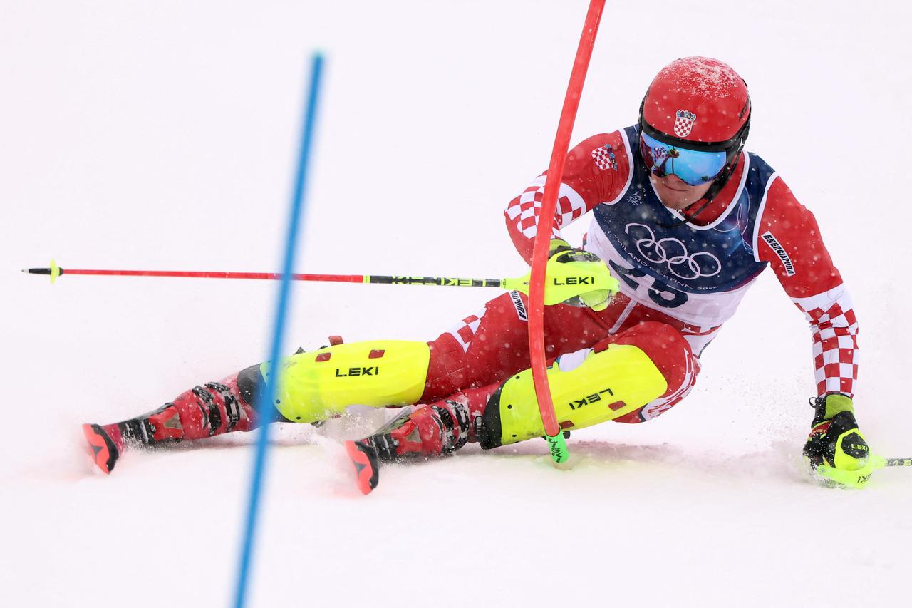 Alpine Skiing - Men's Slalom Run 1