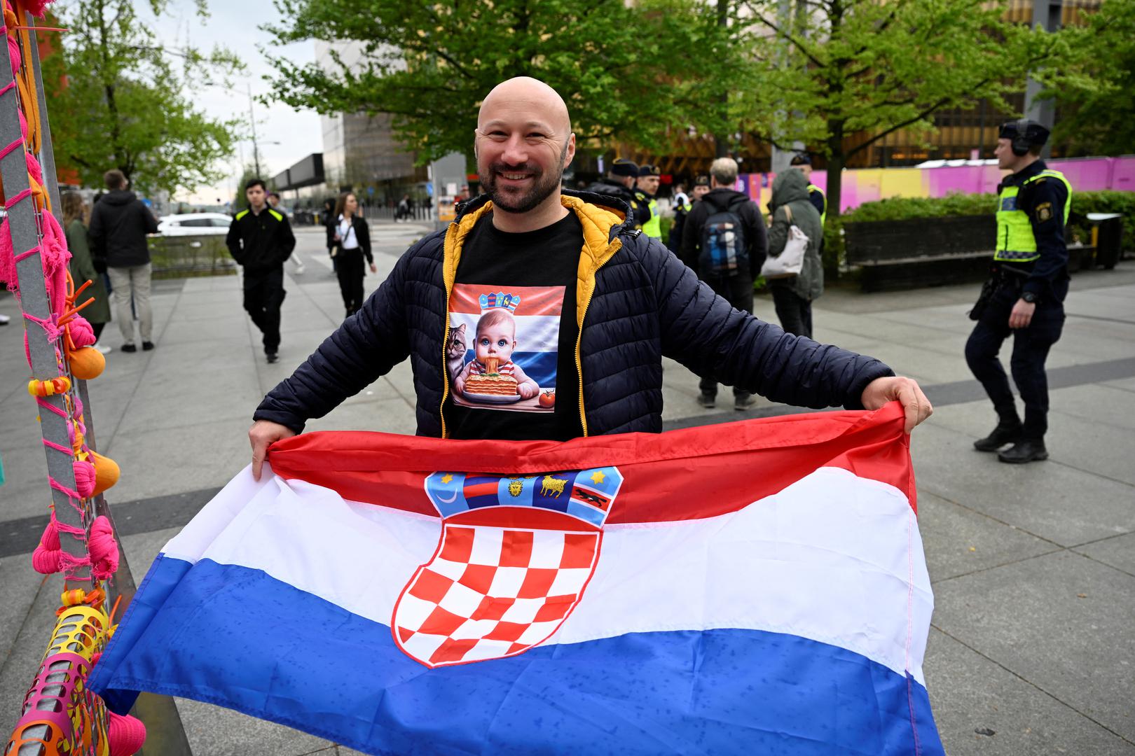 Sigurnost predstavlja veliku brigu, a naročito nakon što je Švedska prošle godine podigla uzbunu zbog opasnosti od terorizma na drugu najvišu razinu, nakon niza prosvjeda u kojima se palio i oštećivao Kuran. 