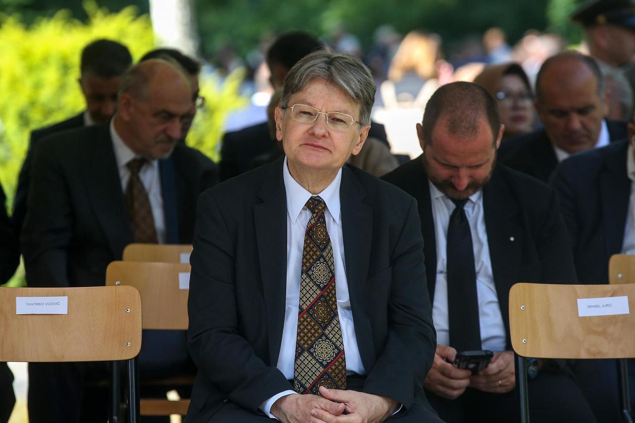 Velik broj političara na obilježavanju Dana antifašističke borbe u Spomen parku Brezovica