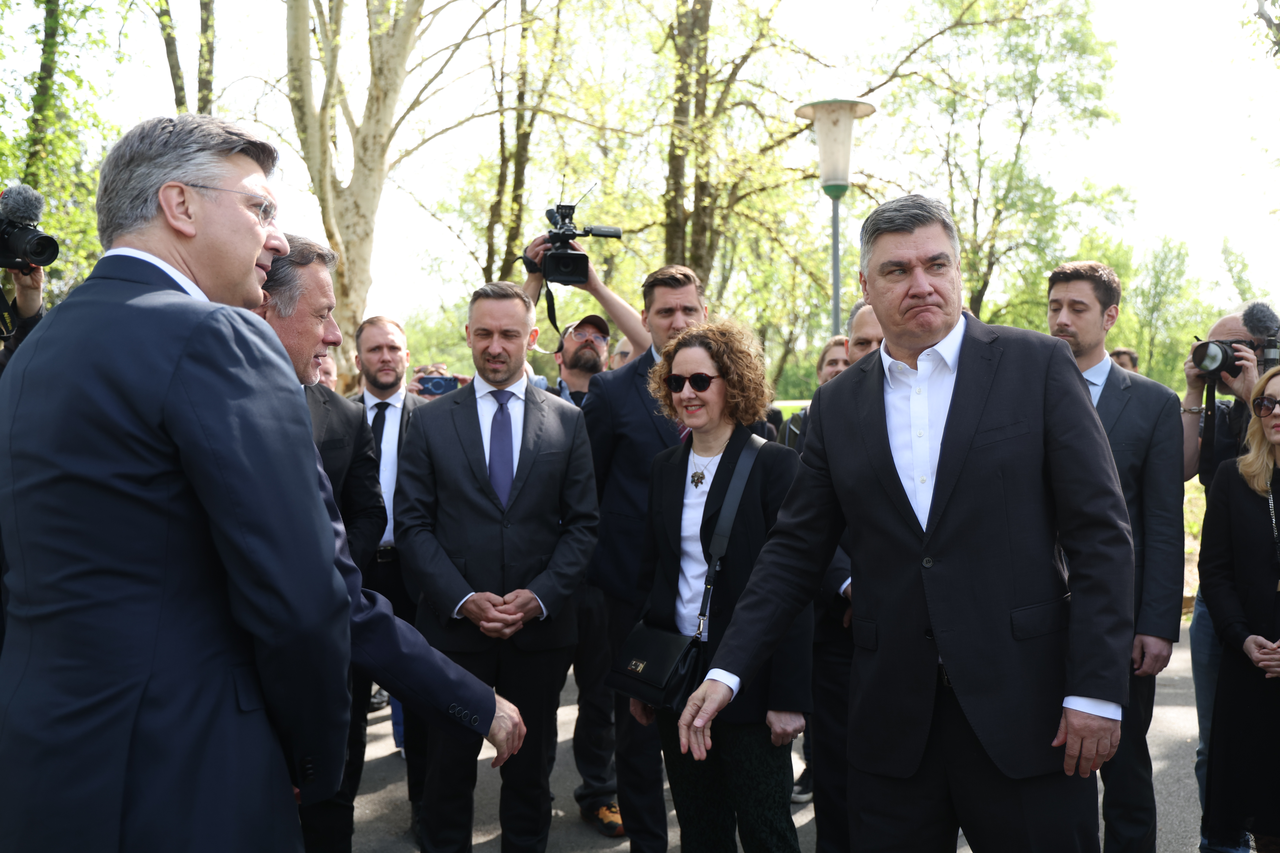 Susret Milanovića i Plenkovića u Jasenovcu