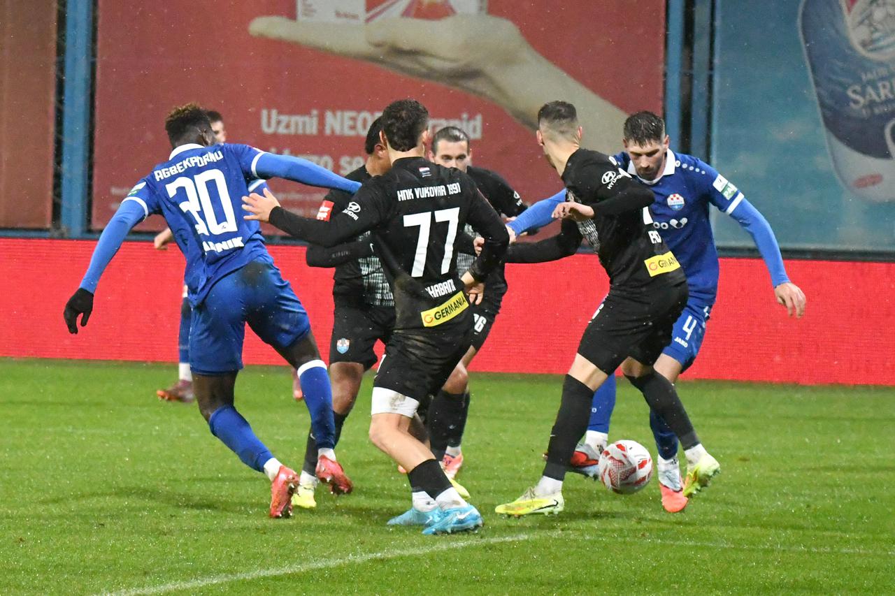 Susret Slaven Belupa i Vukovara 1991 u 14. kolu SuperSport HNL-a