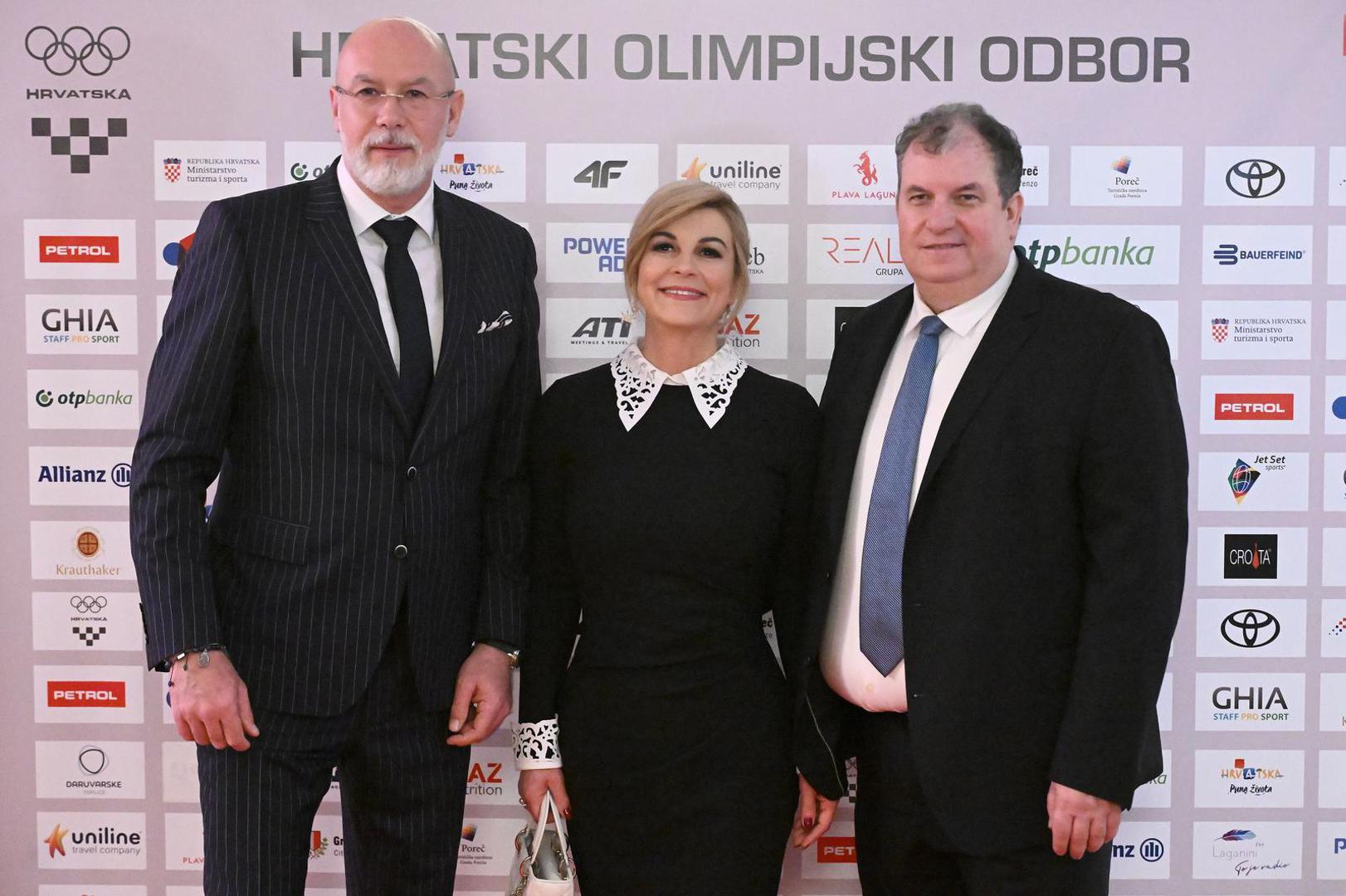 Nakon dosta vremena u hrvatskoj javnosti se pojavila i bivša predsjednica Kolinda Grabar Kitarović sa suprugom Jakovom.