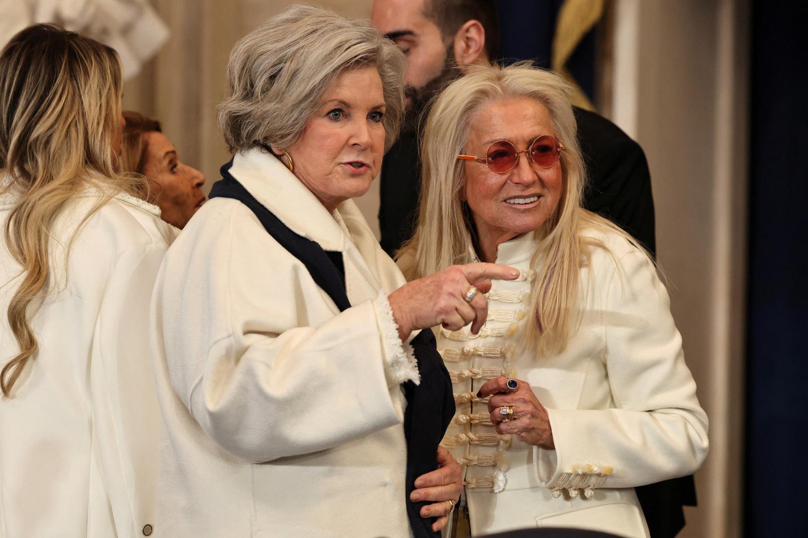 Wiles, jedna od dvoje voditelja Trumpove predizborne kampanje, bit će njegova šefica kabineta u Bijeloj kući, što će je učiniti jednom od najmoćnijih žena u vladi. Šezdesetsedmogodišnjakinji i višegodišnjoj političkoj operativki se pripisuju zasluge za učinkovitu kampanju koja je Trumpu pomogla da dopre do novih birača.