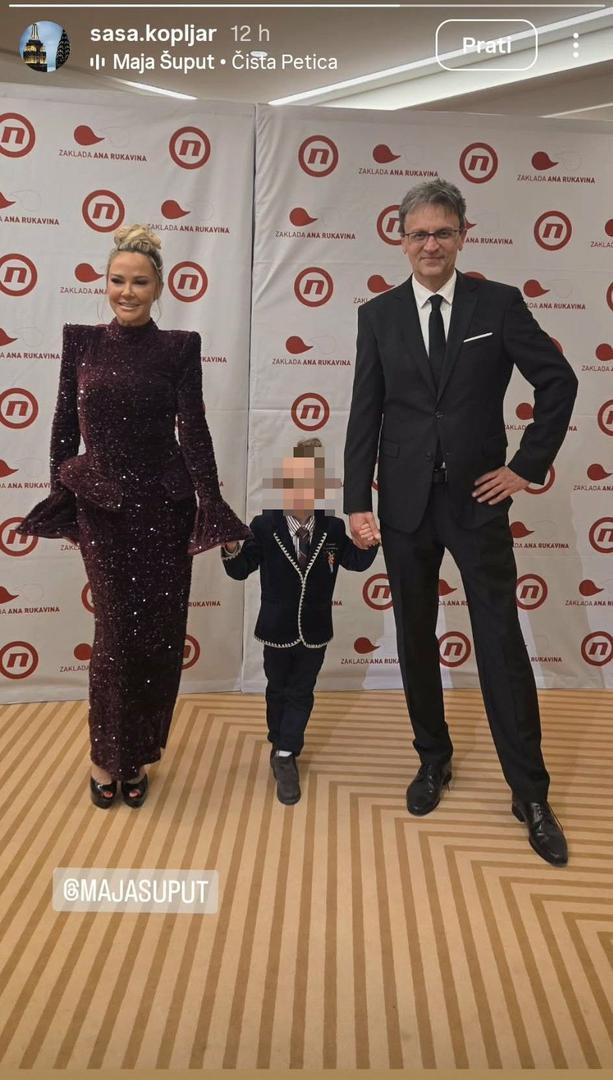 Među okupljenima se istaknula pjevačica Maja Šuput, koja je na koncert stigla u društvu svog sinčića Blooma.