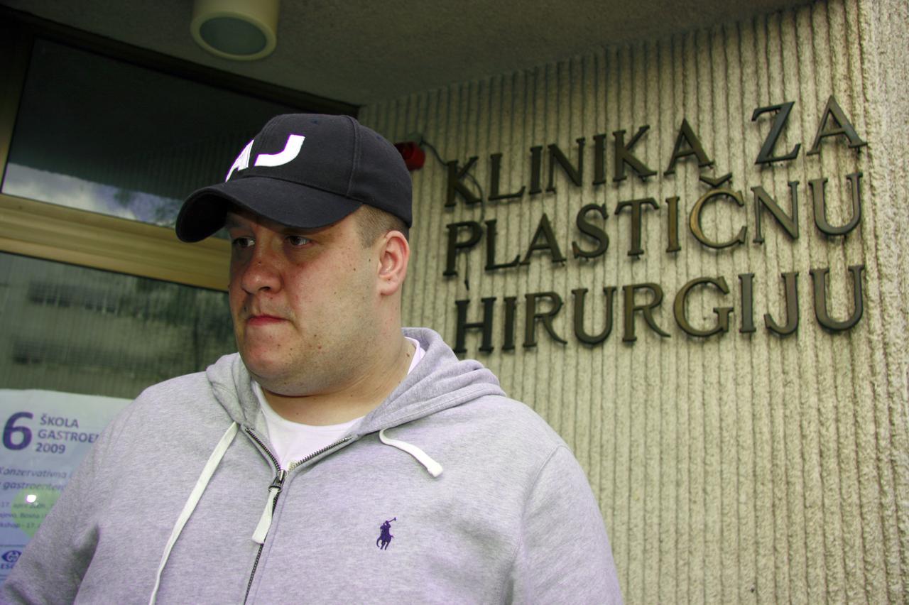 Sarajevo: Pjeva? Halid Bešli? pomagao je mnogim ljudima