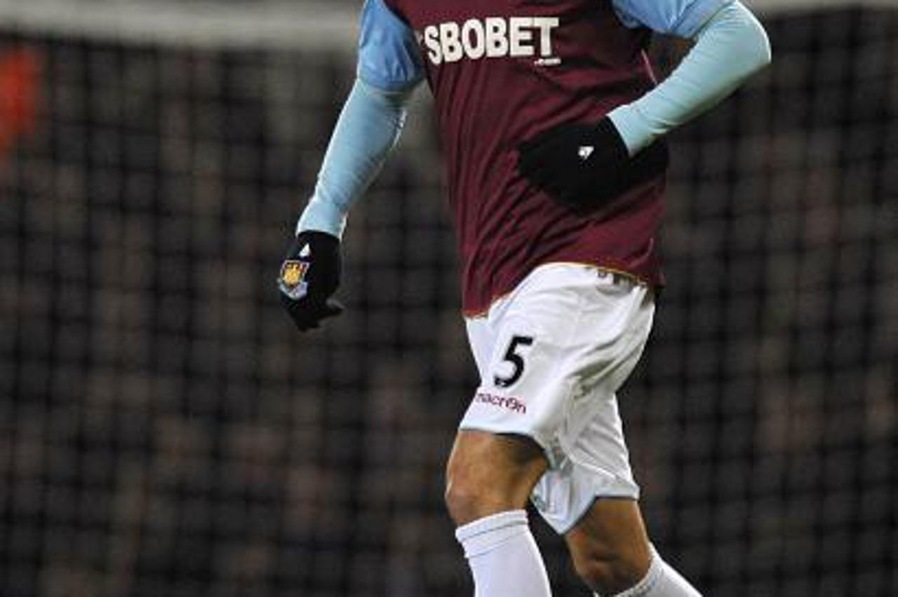 James Tomkins