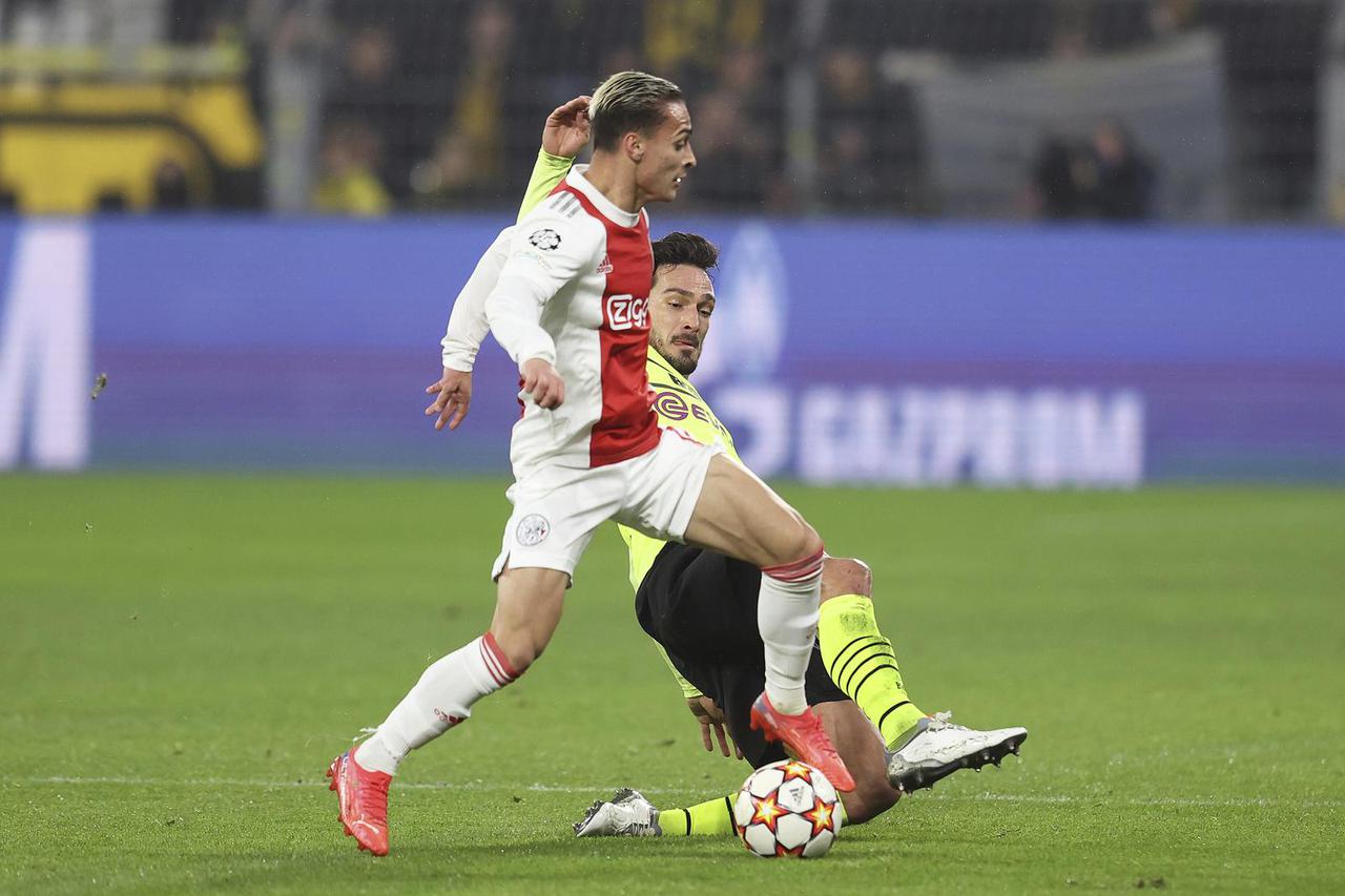 Borussia Dortmund - Ajax Amsterdam  1-3