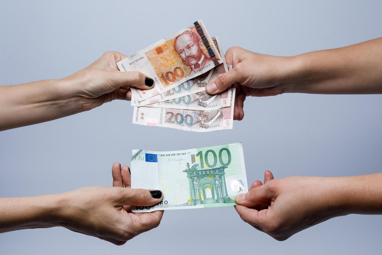 Hrvatska euro uvodi već 2023.