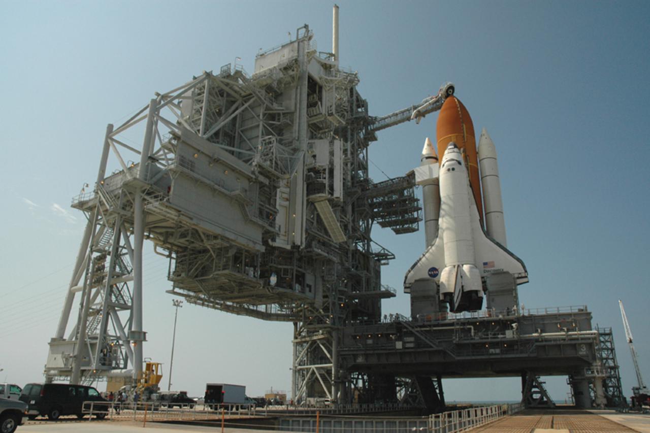 Shuttle Discovery STS-131 (1)