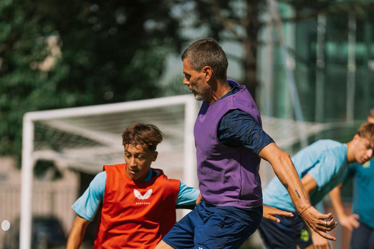 Samy Mmaee na poluvremenu utakmice Dinamo i Lokomotiva sam na klupi jeo kikiriki 