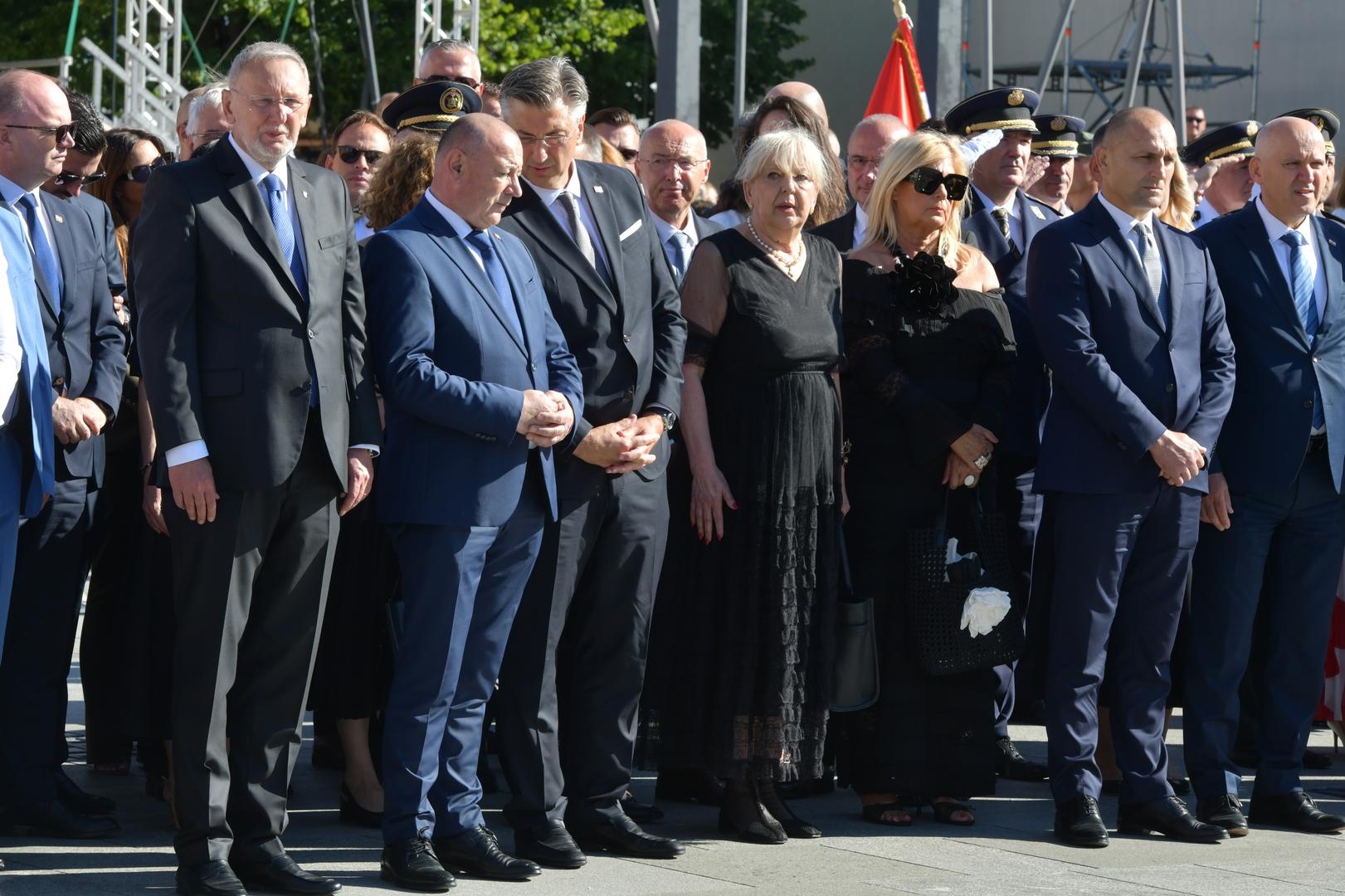 05.08.2025., Knin - Polaganje vijenaca na spomenik Oluja 95 povodom 30.Obljetnice Vojno-redarstvene akcije OLuja. Uz obitelji branitelja vijence je polozio i drzavni vrh, predsjednik Zoran Milanovic, premijer Andrej Plenkovic. Photo: Hrvoje Jelavic/PIXSELL