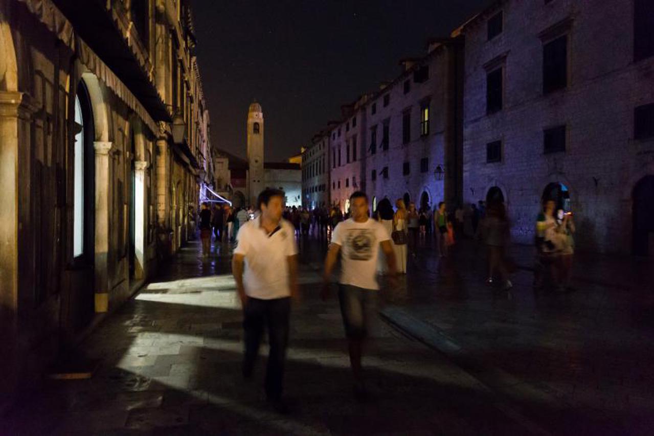 Dubrovnik u mraku (1)