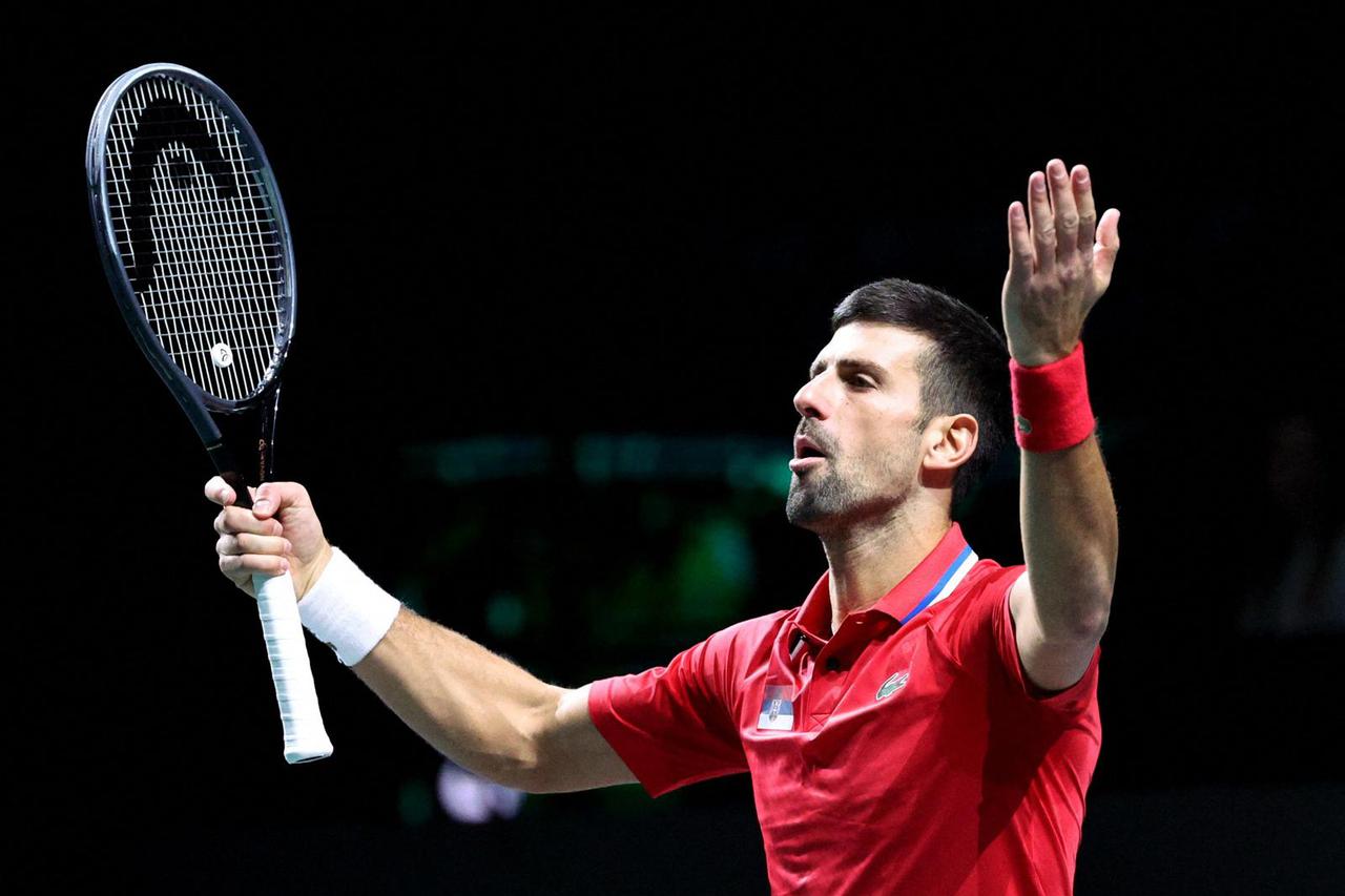 Davis Cup Finals - Semi Final - Serbia v Italy