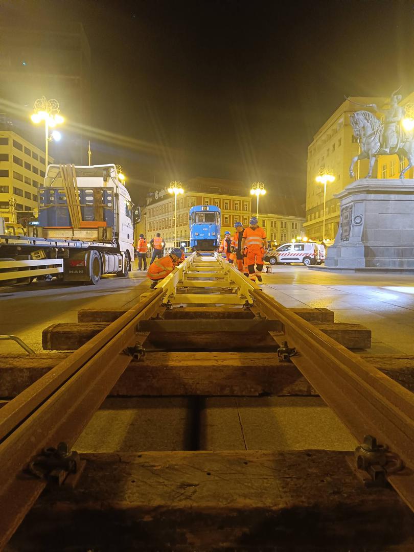 iječ je o instalaciji francuskog autora Charlesa Petillona.