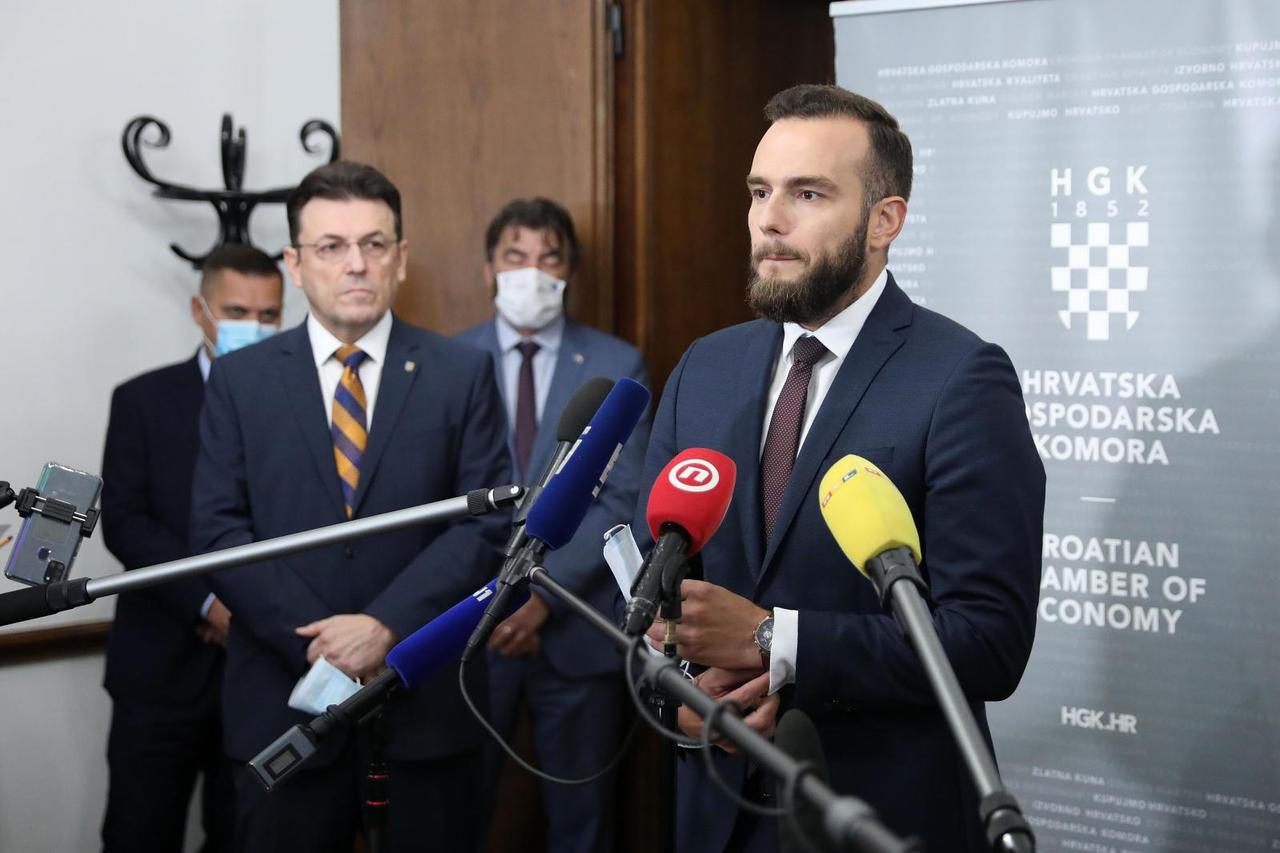 Zagreb: U HGK održan sastanak ministra Josipa Aladrovića s poduzetnicima