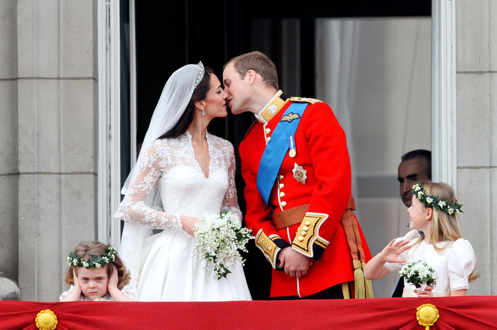 Zaručili su se u listopadu 2010. godine, u Keniji, a vjenčali su se u raskošnoj ceremoniji 29. travnja 2011. u Westminsterskoj palači, dan koji je bio proglašen i nacionalnim praznikom. 

