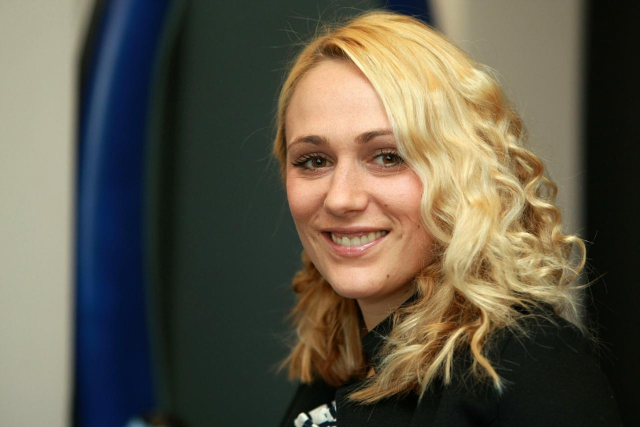 '13.01.2011., Frizerski atelier Monet, Bauerova 7, Zagreb - Brazilsko ravnanje kose. Photo: Sanjin Strukic/PIXSELL'