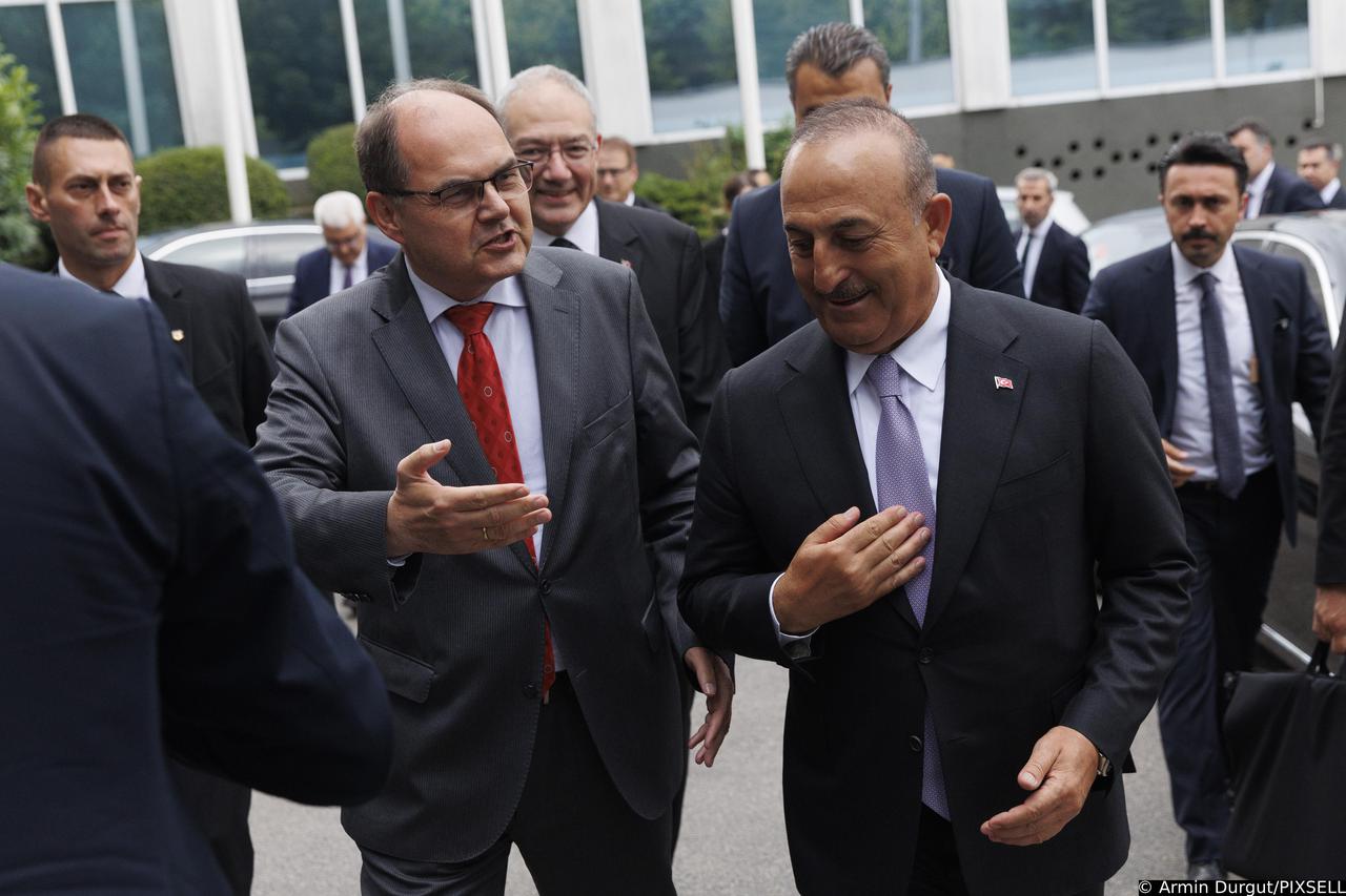 Sarajevo: Visoki predstavnik u BiH Christian Schmidt sastao se s ministrom vanjskih poslova Republike Turske Mevlutom Cavasogluom