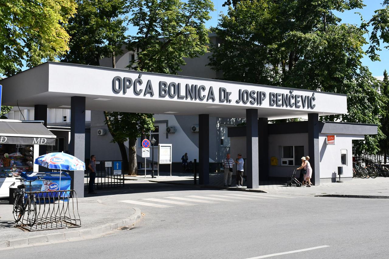 Slavonski Brod: Obnovljen glavni ulaz Opće bolnice dr. Josip Benčević