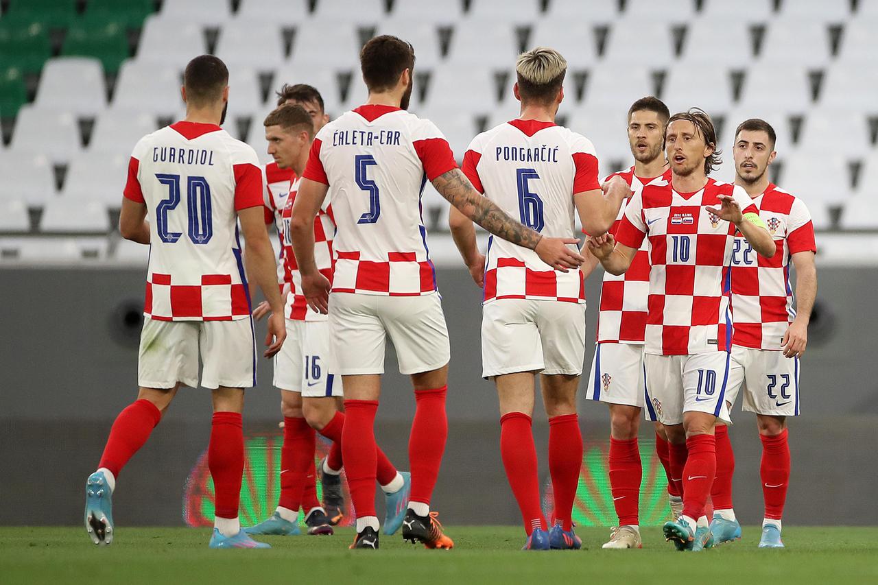 Doha: Prijateljska nogometna utakmica Hrvatska - Slovenija