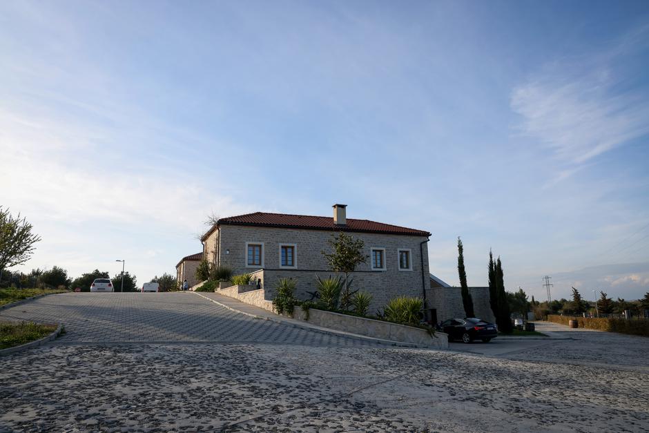 Pakoštane: Vinarija Karaba