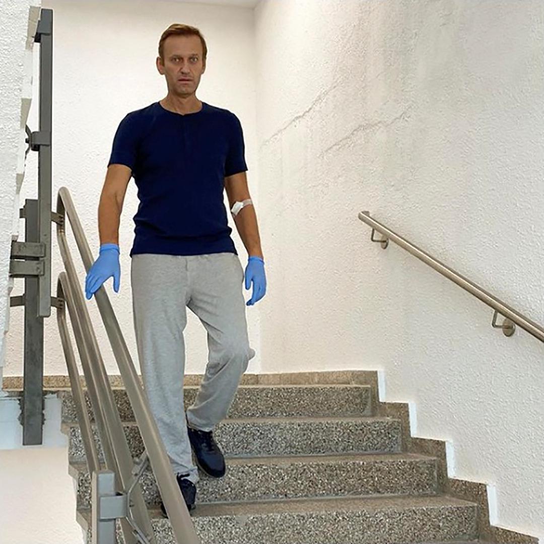 Russian opposition politician Alexei Navalny goes downstairs at Charite hospital in Berlin Russian opposition politician Alexei Navalny goes downstairs at Charite hospital in Berlin, Germany, in this undated image obtained from social media September 19, 2020. Courtesy of Instagram @NAVALNY/Social Media via REUTERS  ATTENTION EDITORS - THIS IMAGE HAS BEEN SUPPLIED BY A THIRD PARTY. MANDATORY CREDIT INSTAGRAM @NAVALNY. NO RESALES. NO ARCHIVES. SOCIAL MEDIA