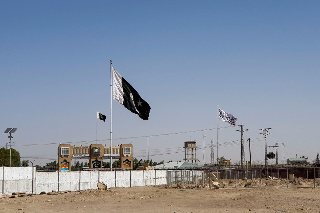 Talibani zauzeli Kandahar, napreduju prema Kabulu