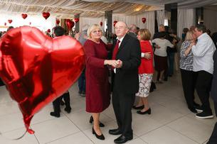 Pogledajte kako su se zabavili osječki umirovljenici koji slave pola stoljeća bračnog života