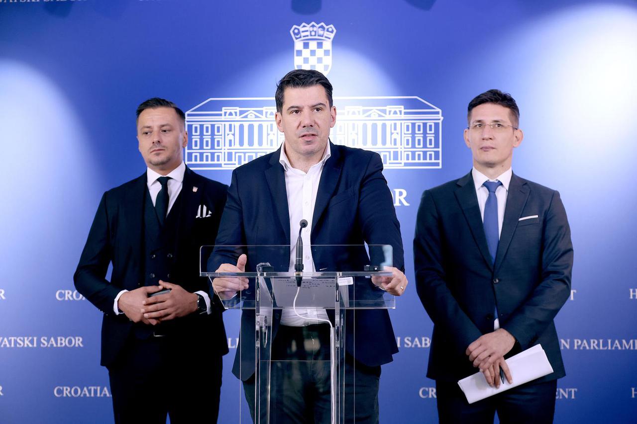 Zagreb: Most o aktualnim temama