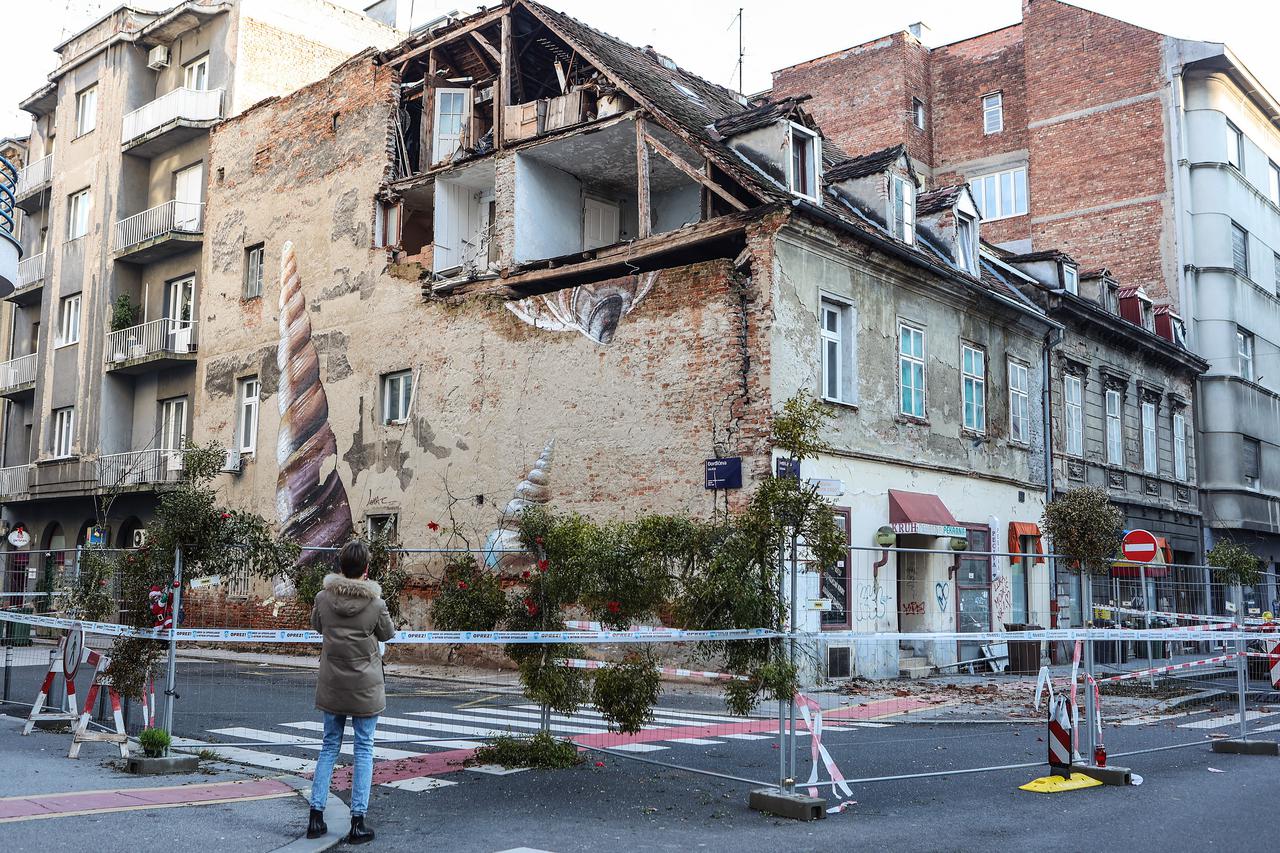 Prazna Petrinja: Potres razrušio centar grada