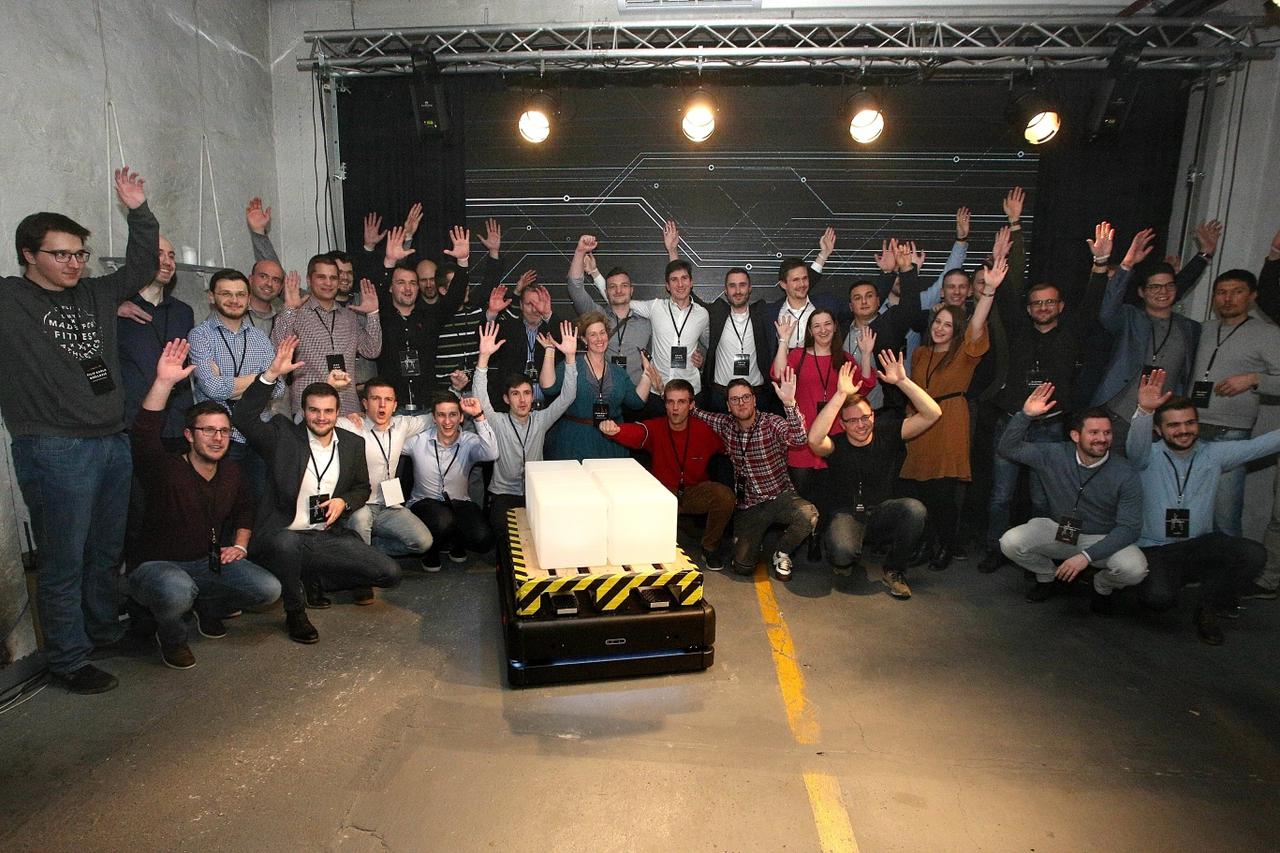 Osječki startup Gideon Brothers predstavili prvog hrvatskog industrijskog robota