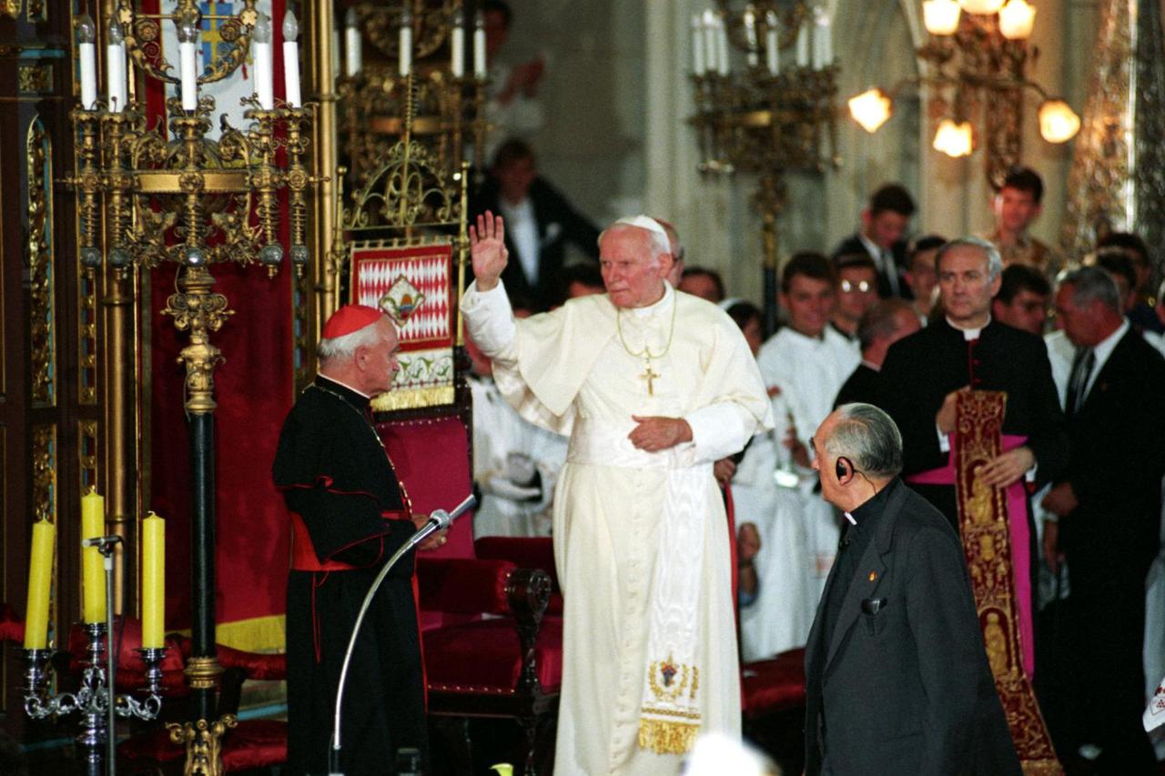 1994. godine Papa Ivan Pavao II prvi je put posjetio Hrvatsku