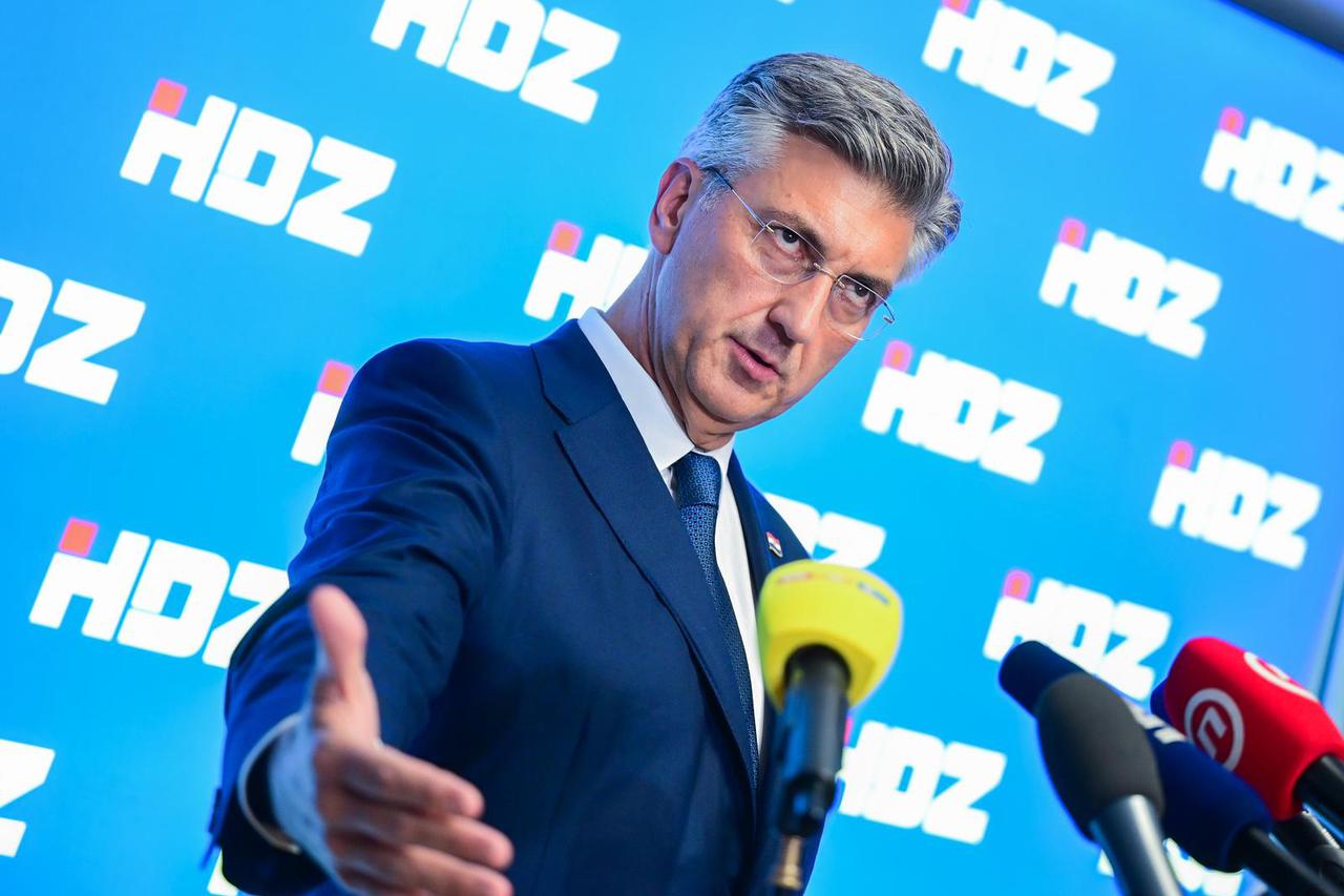 Zagreb: Andrej Plenković dao je  izjavu nakon sjednice HDZ-a 