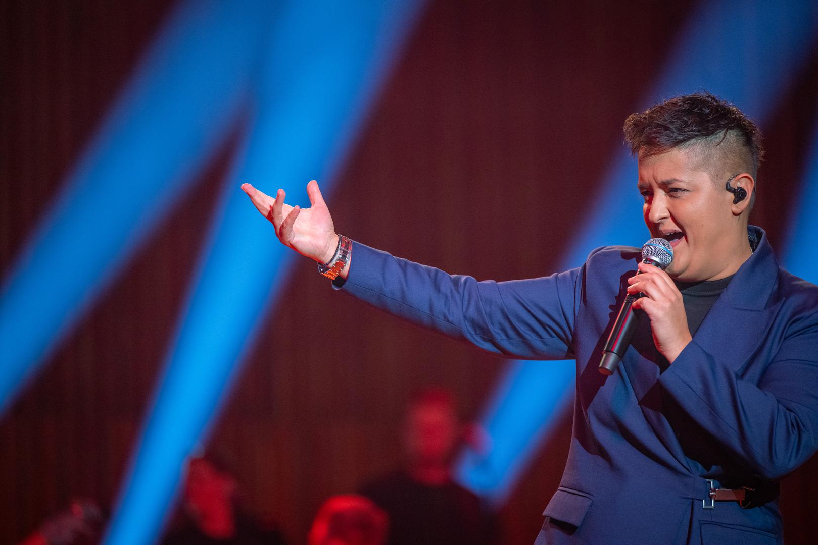 Prekretnica stiže 2007. kada s pjesmom „Molitva“ predstavlja Srbiju na Eurosongu. 