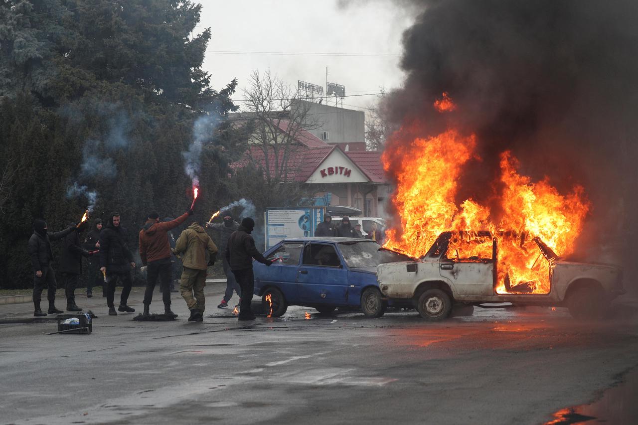 Ukrainian security services hold drills in Kherson region