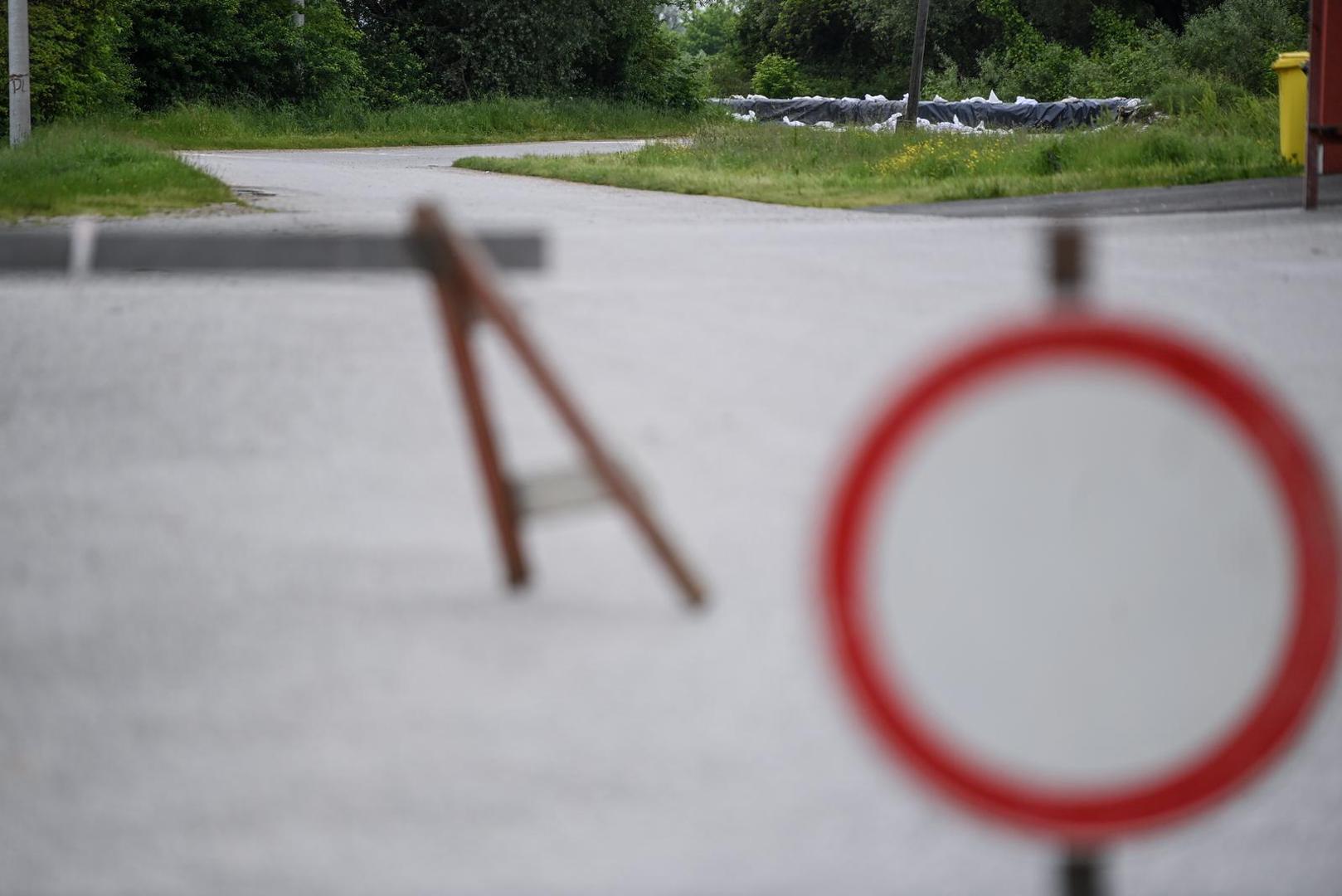 18.05.2023., Zazina - Rijeka Kupa je na povjesnoj razini i neke ceste uz Kupu su zatvorene. Photo: Igor Soban/PIXSELL