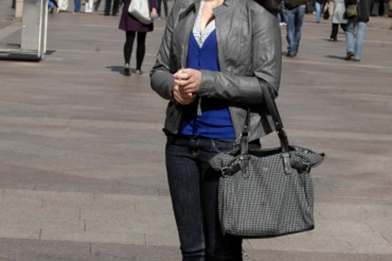 '18.04.2012. Rijeka - Maja Lazarevic, simultana prevoditeljica koja ne moze kod nas naci posao.  Photo: Goran Kovacic/PIXSELL'