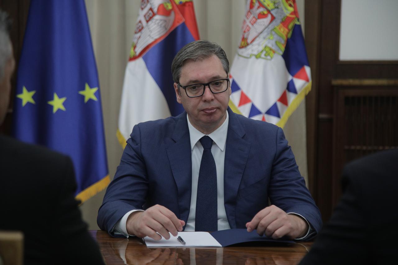 Beograd: Vučić održao sastanak s izvjestiteljem Europskog parlamenta za Srbiju i izaslanikom Parlamentarnog odbora za stabilizaciju i pridruživanje EU-a
