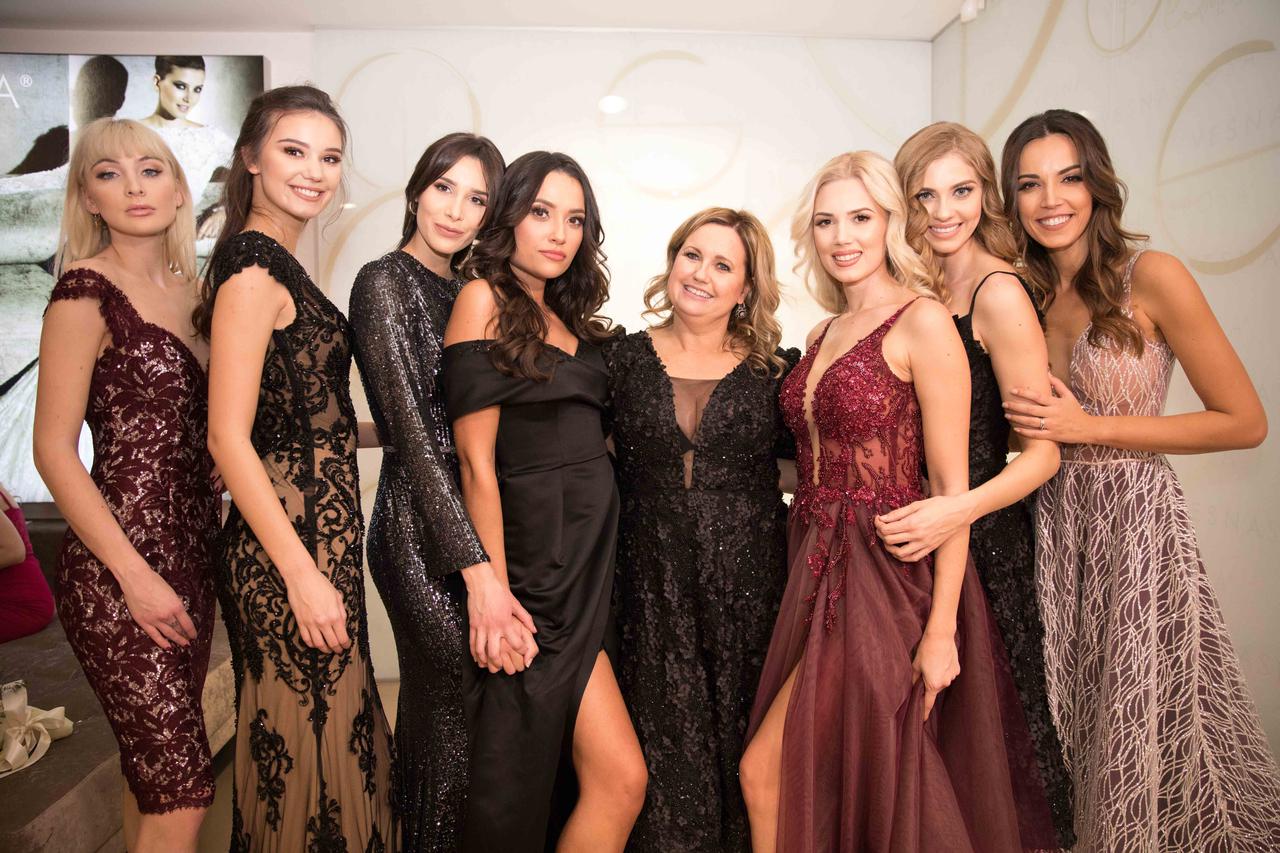 TINSEL kolekcija