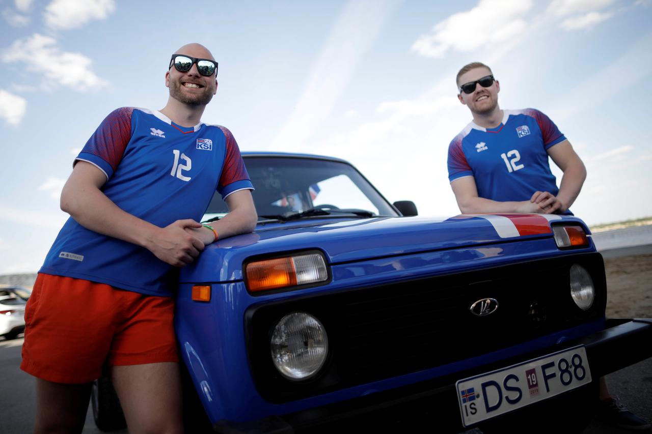 Navijači Islanda u Ladi