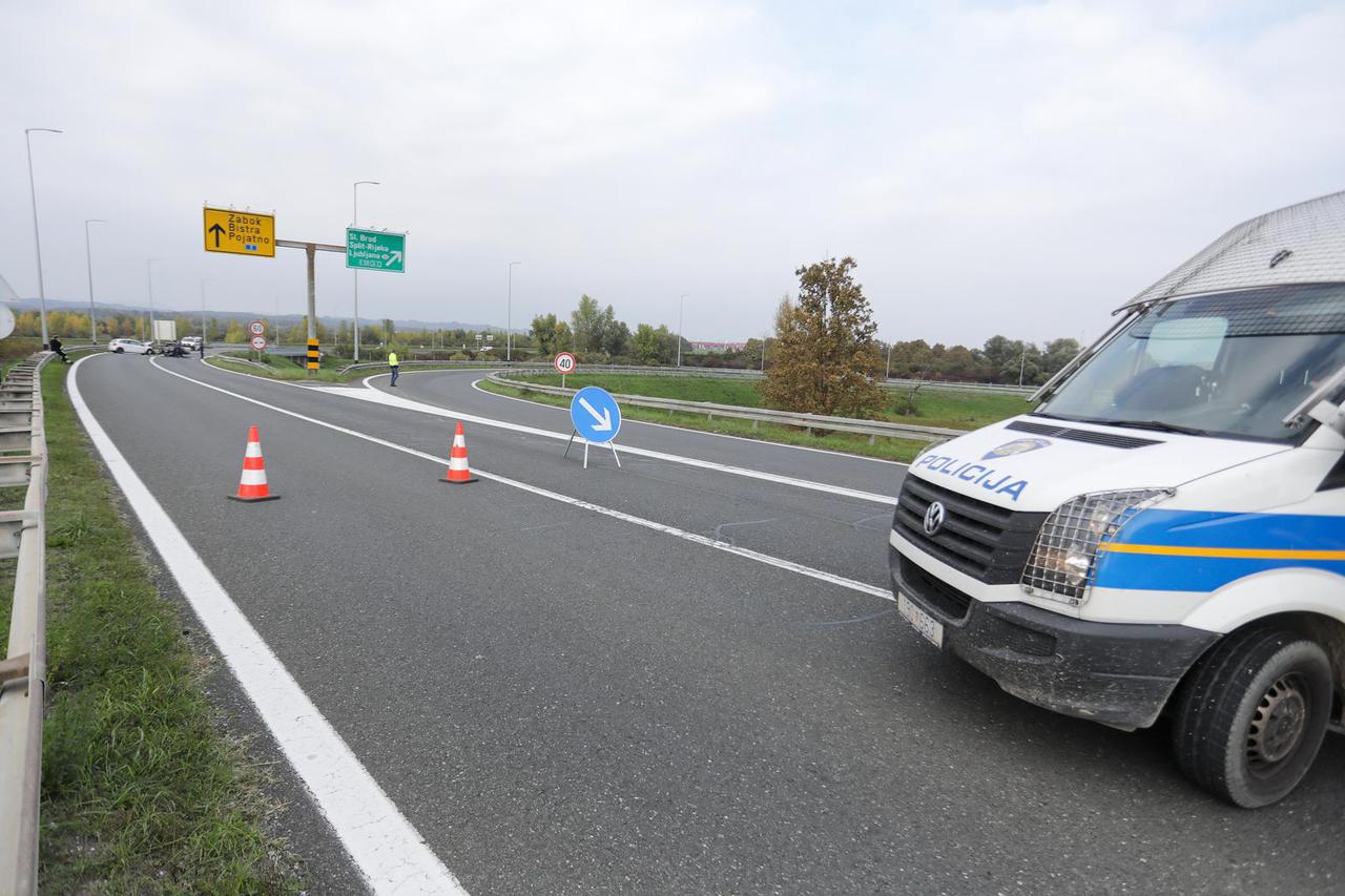Zagreb: U prometnoj nesreći izgorio jedan automobil