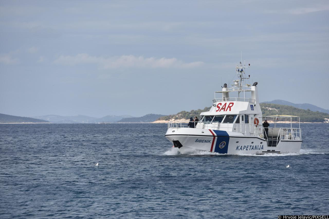 Brod Lu?ke kapetanije dolazi na otok Zlarin