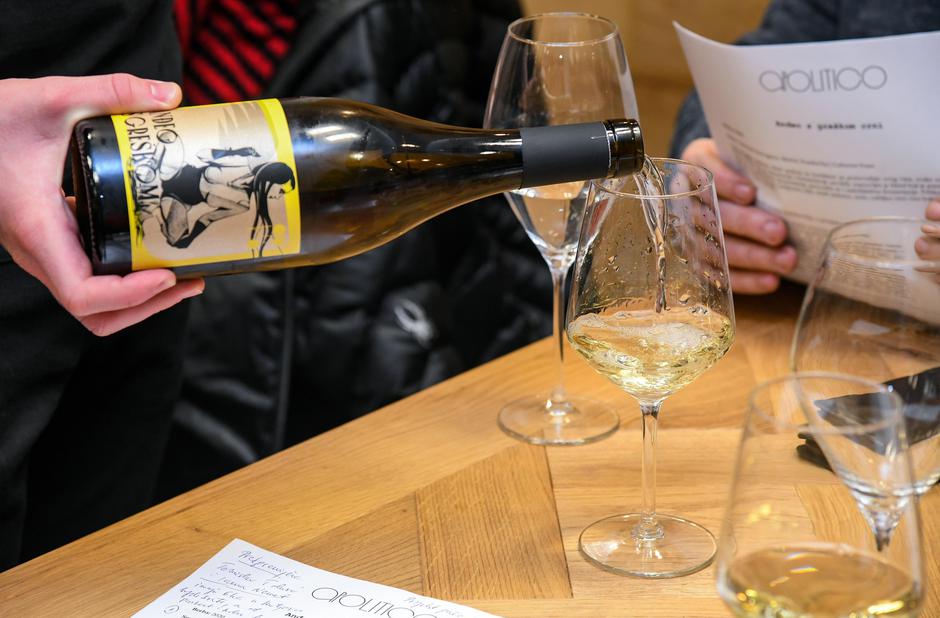 Zagreb: Promocija vina Apolitico bivšeg ministra Tolušića