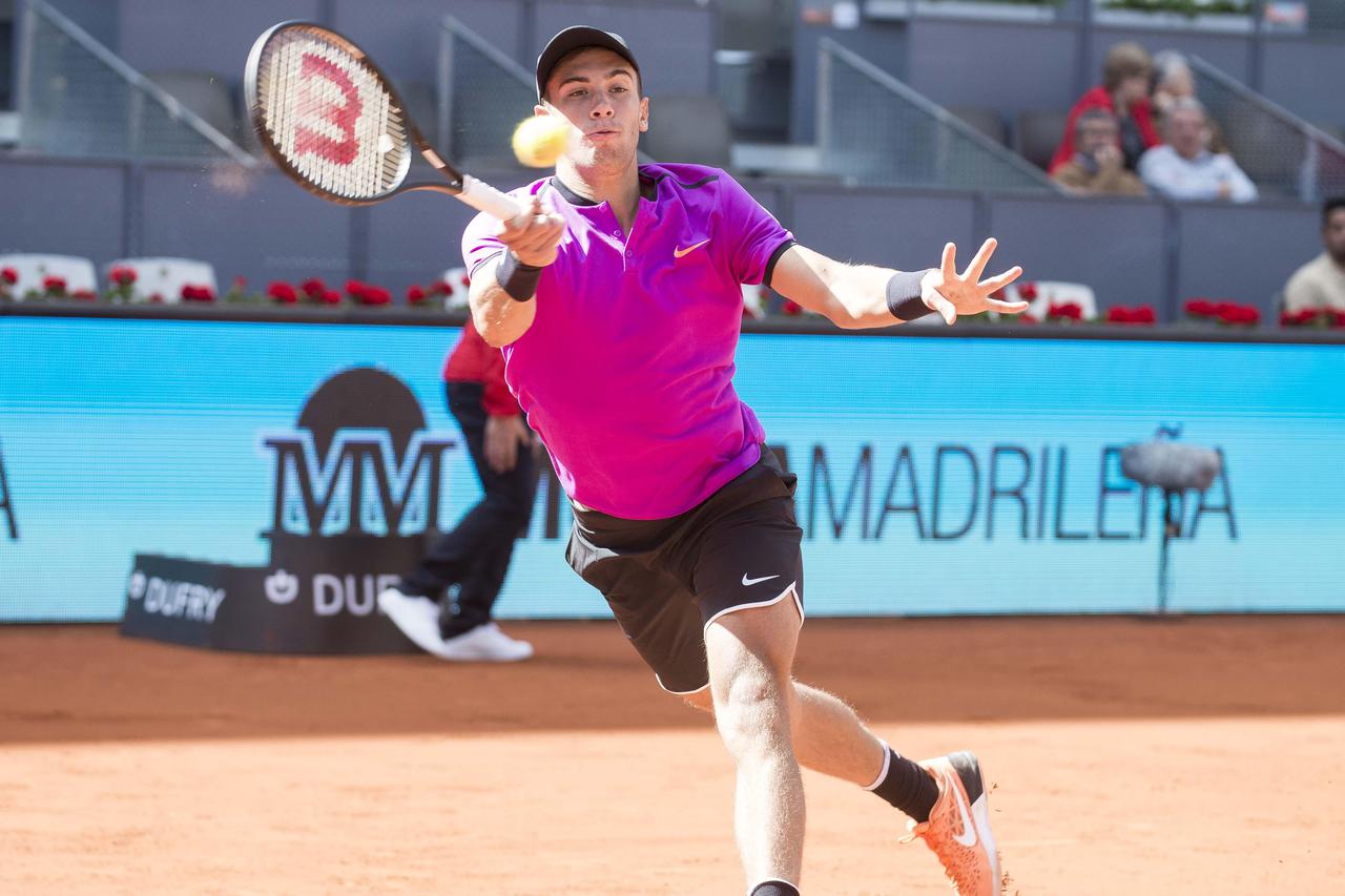 Borna Ćorić
