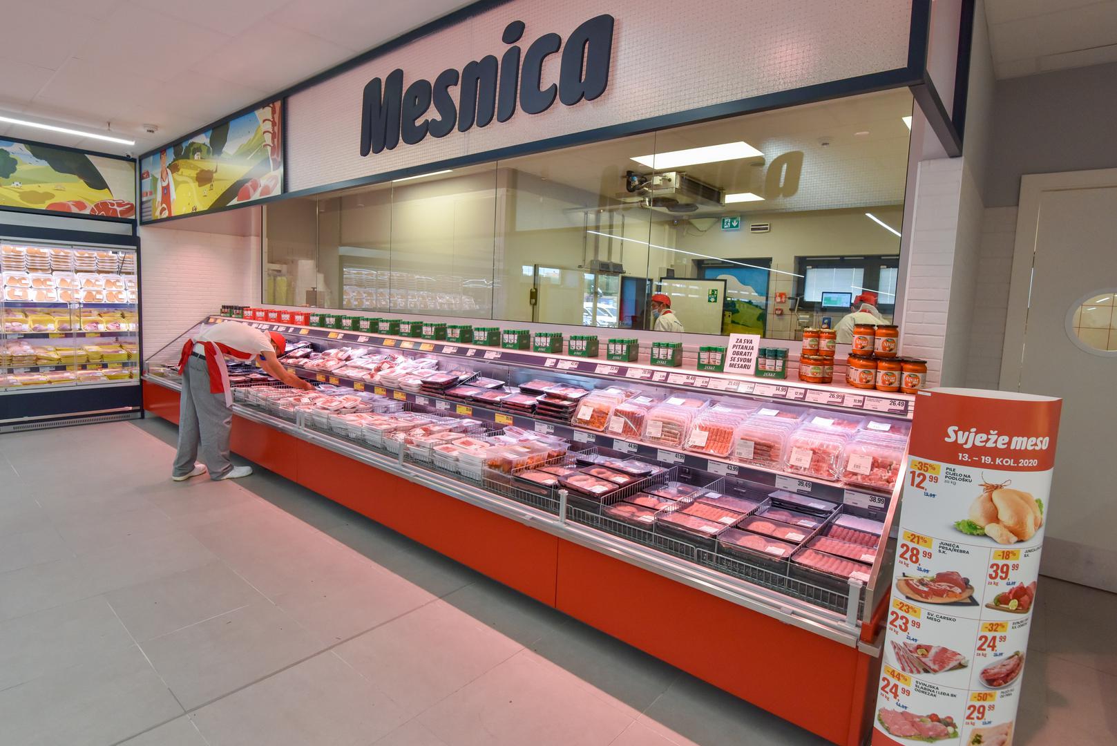 13.08.2020., Zadar - Talijanski market Eurospin otvorio je svoja vrata zadranima na Jadranskoj magistrali.Photo: Dino Stanin/PIXSELL