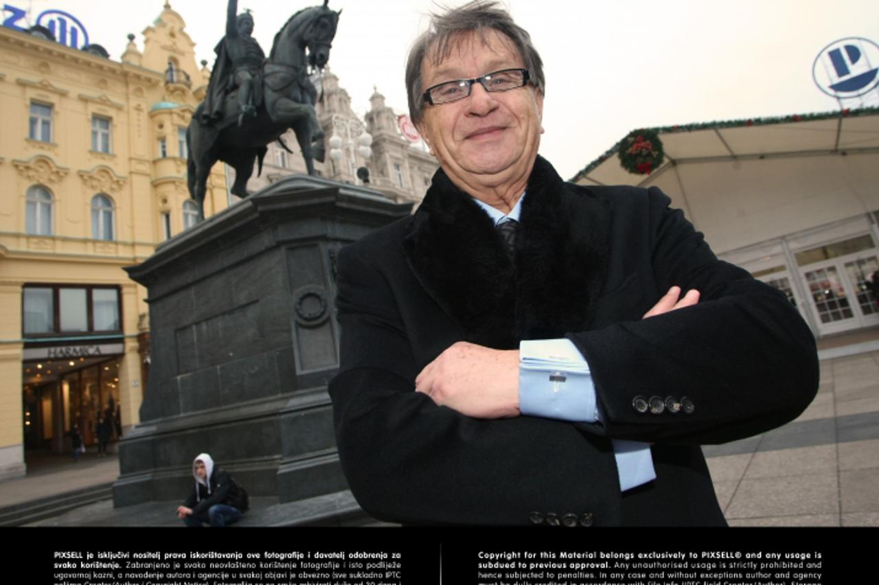 '30.11.2010., Trg bana Jelacica, Zagreb - Miroslav Ciro Blazevic, portret.  Photo: Petar Glebov/PIXSELL'