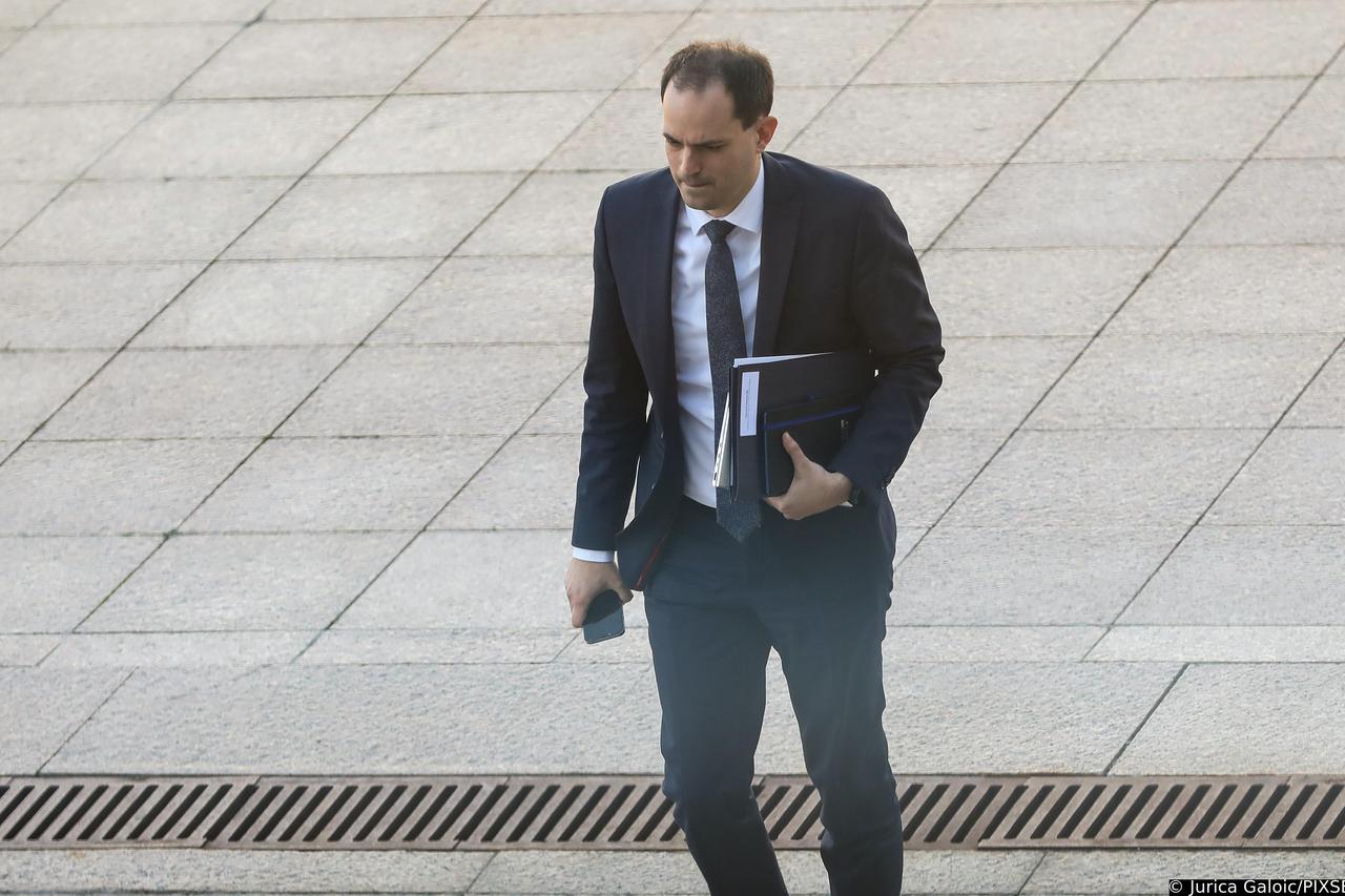 Zagreb: Dolazak premijera i ministara na redovnu sjednicu Vlade